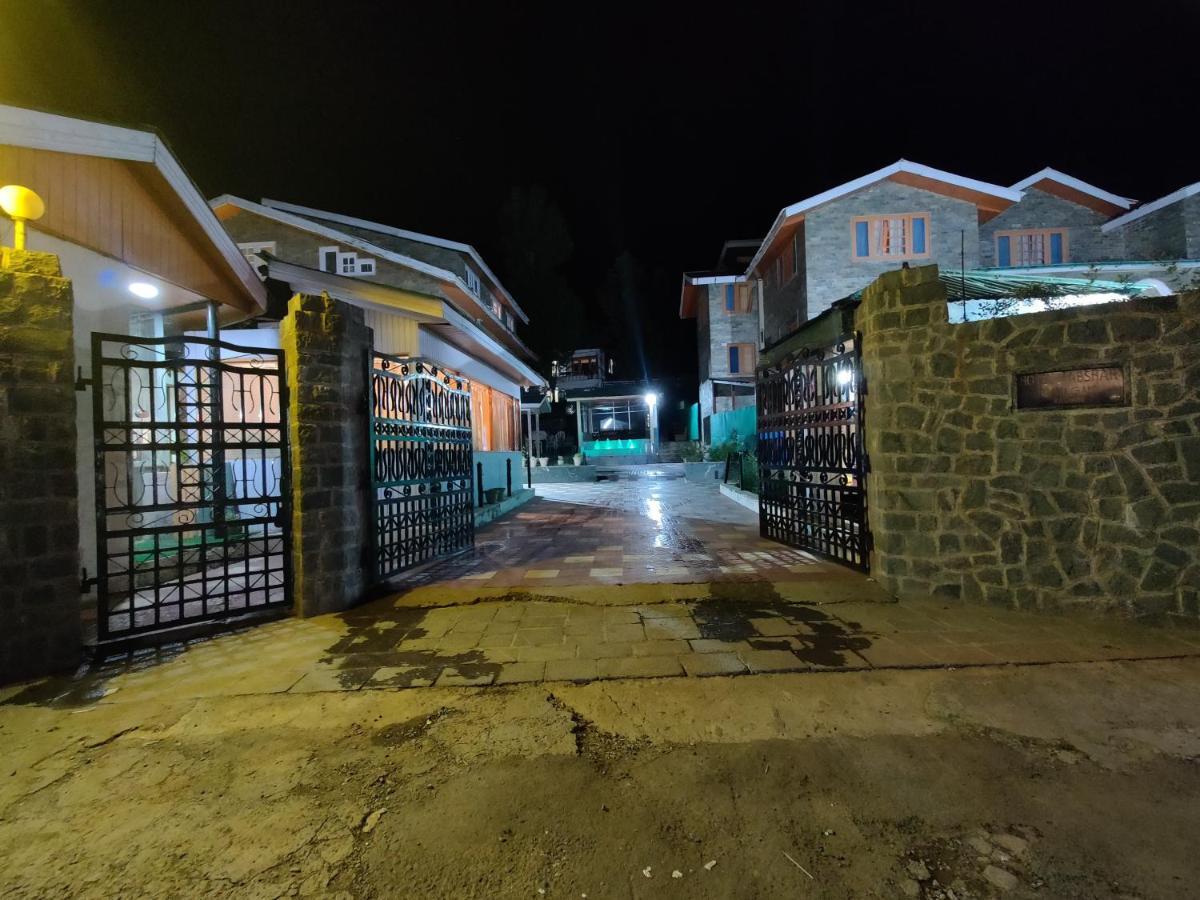 Hotel Outlook Pahalgām Kültér fotó