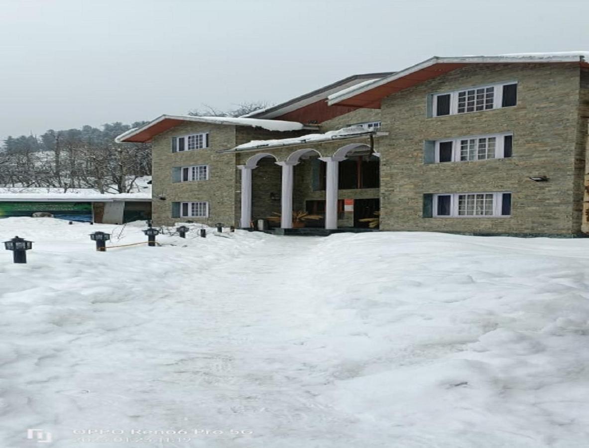 Hotel Outlook Pahalgām Kültér fotó